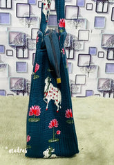 MS7 Quilted European-Style Laptop Bag – Pichwai cow print